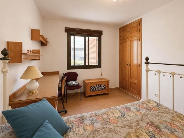 5 bedroom Terraced Villa for rent in Terramelar, Paterna with pool - € 1,300 (Ref: 9857685)