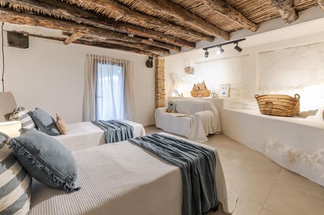 2 slaapkamer Huis te koop in Venta del Moro - € 185.000 (Ref: 9868902)