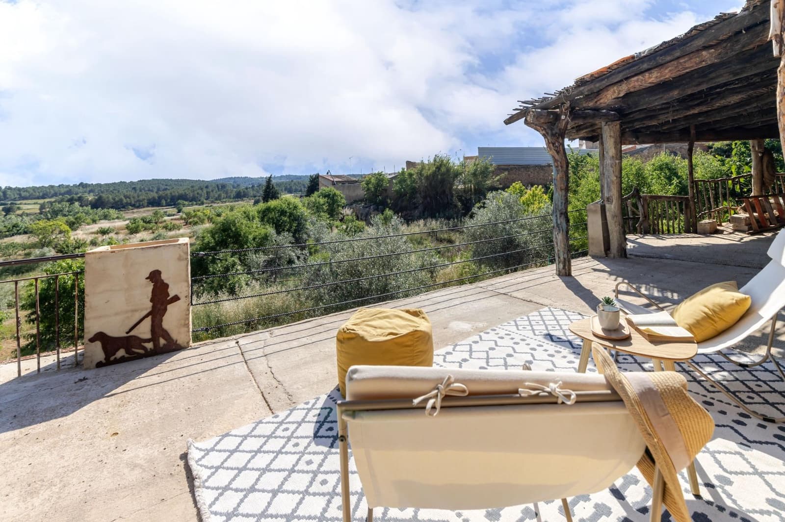 2 bedroom Townhouse for sale in Venta del Moro - € 185,000 (Ref: 9868902)