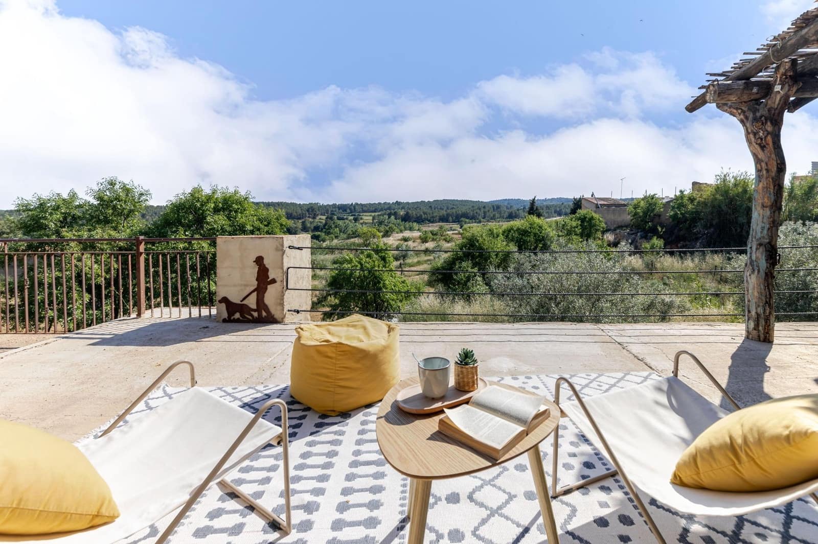 2 bedroom Townhouse for sale in Venta del Moro - € 185,000 (Ref: 9868902)