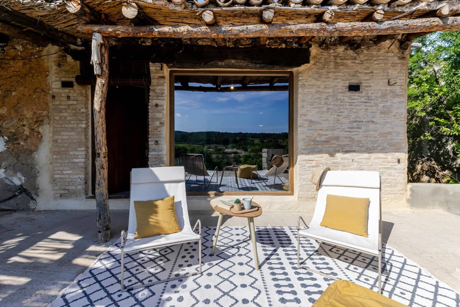 2 bedroom Townhouse for sale in Venta del Moro - € 185,000 (Ref: 9868902)