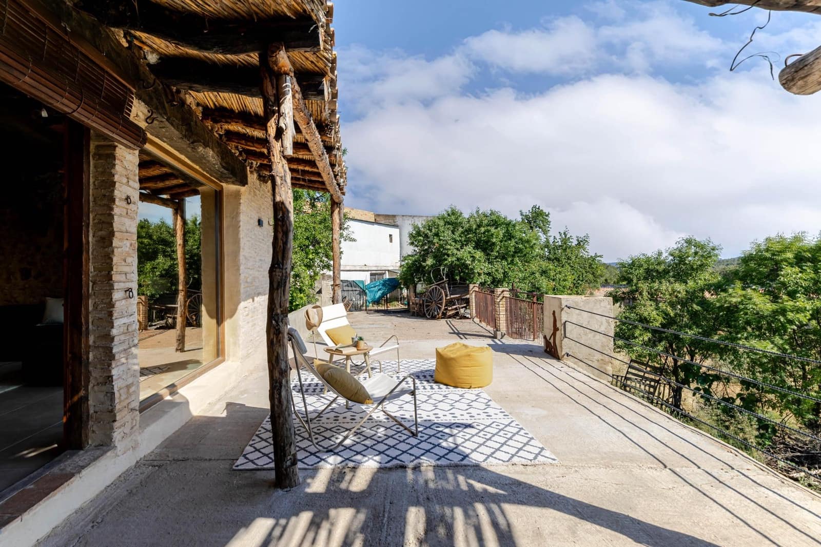 2 bedroom Townhouse for sale in Venta del Moro - € 185,000 (Ref: 9868902)