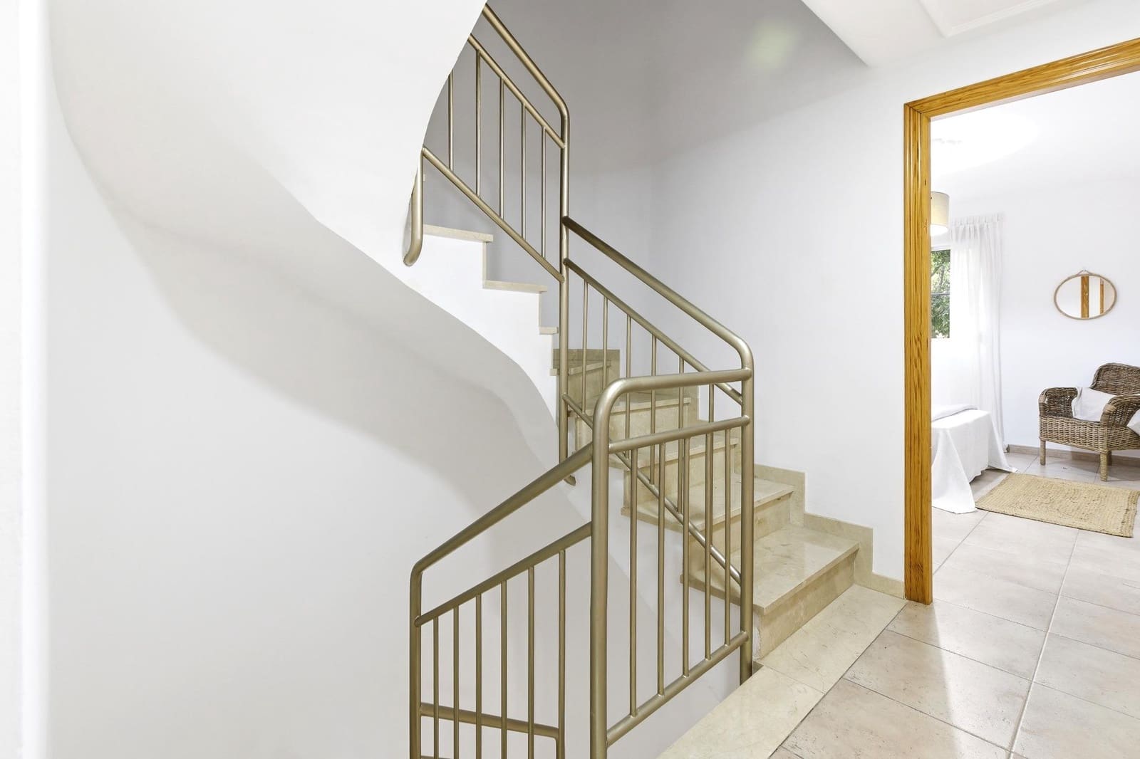 4 soveværelse Rækkehus til salg i Xativa med garage - € 246.000 (Ref: 9868903)