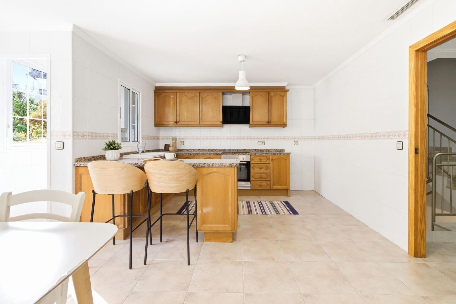 4 soveværelse Rækkehus til salg i Xativa med garage - € 246.000 (Ref: 9868903)