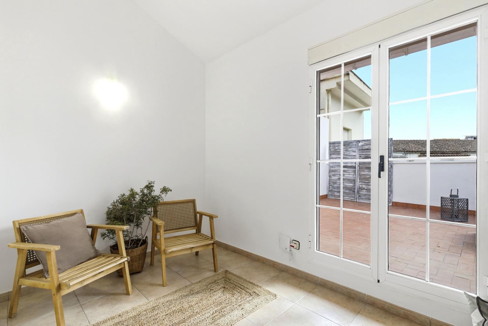 4 soveværelse Rækkehus til salg i Xativa med garage - € 246.000 (Ref: 9868903)