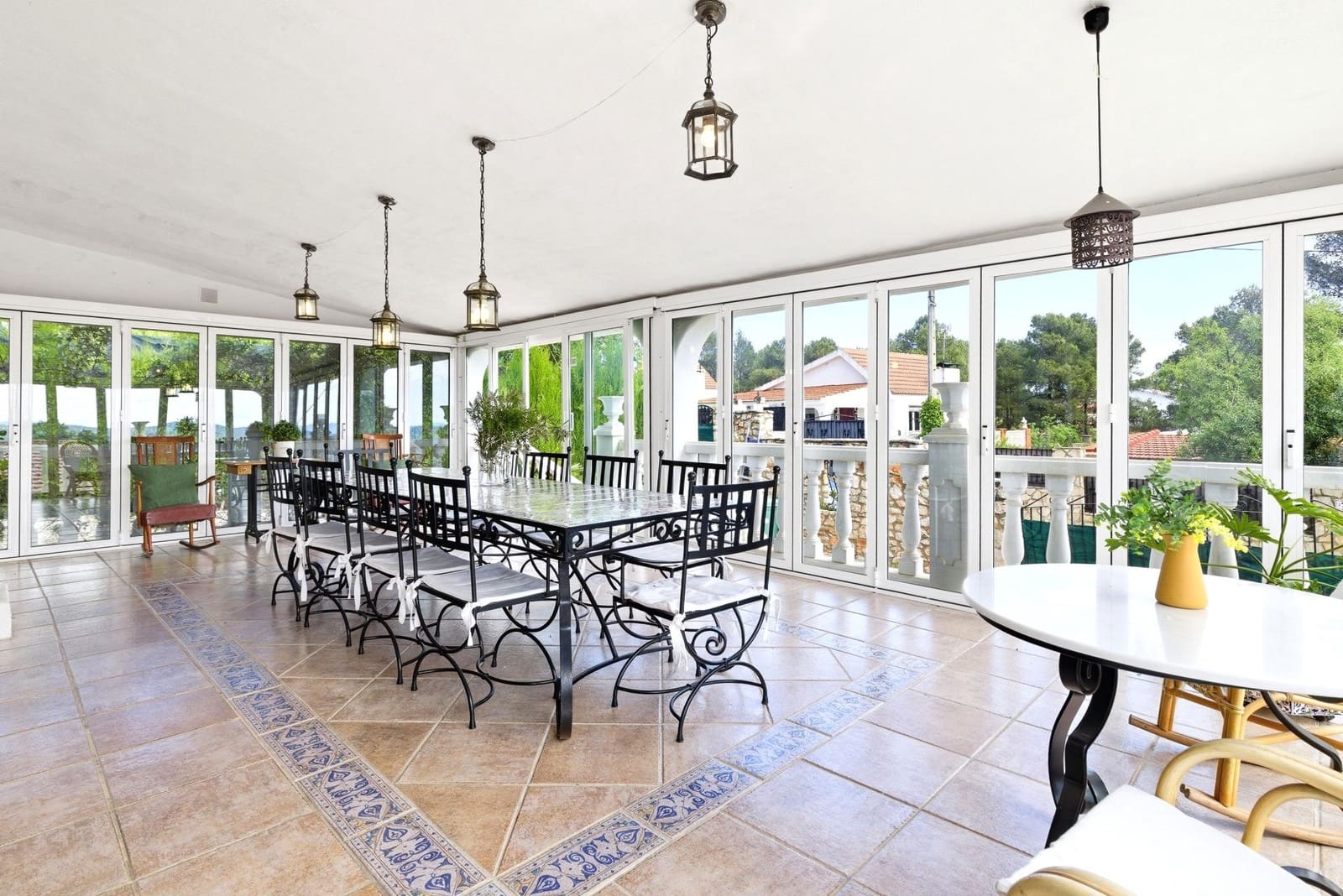 5 bedroom Villa for sale in Moixent with pool - € 170,000 (Ref: 9868904)