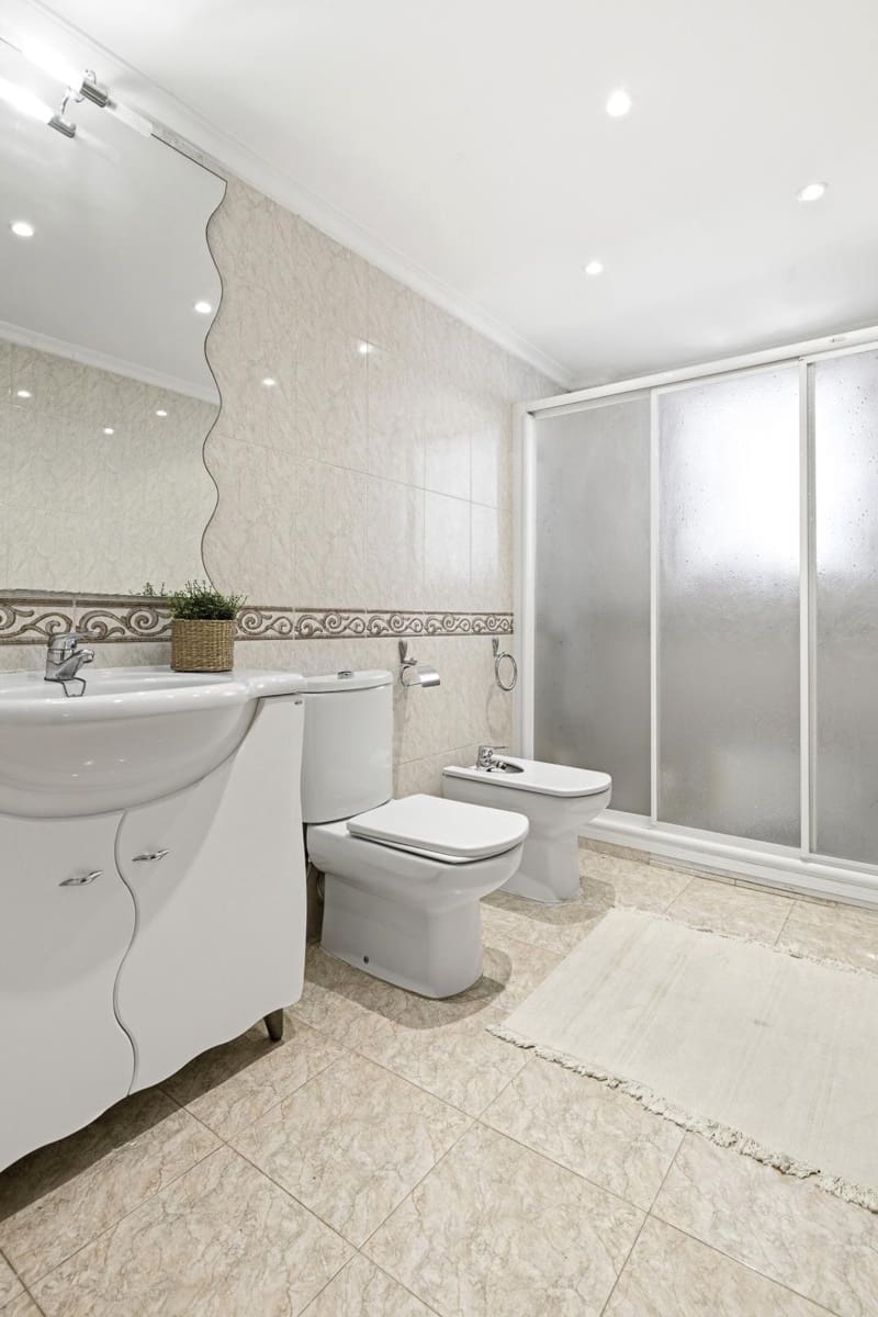 4 quarto Apartamento para venda em Mislata - 280 000 € (Ref: 9873721)