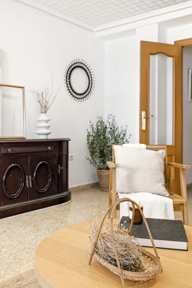 4 quarto Apartamento para venda em Mislata - 280 000 € (Ref: 9873721)