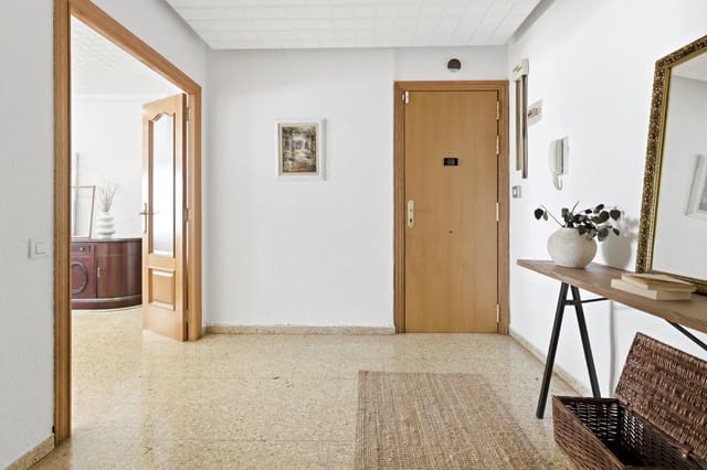 4 quarto Apartamento para venda em Mislata - 280 000 € (Ref: 9873721)