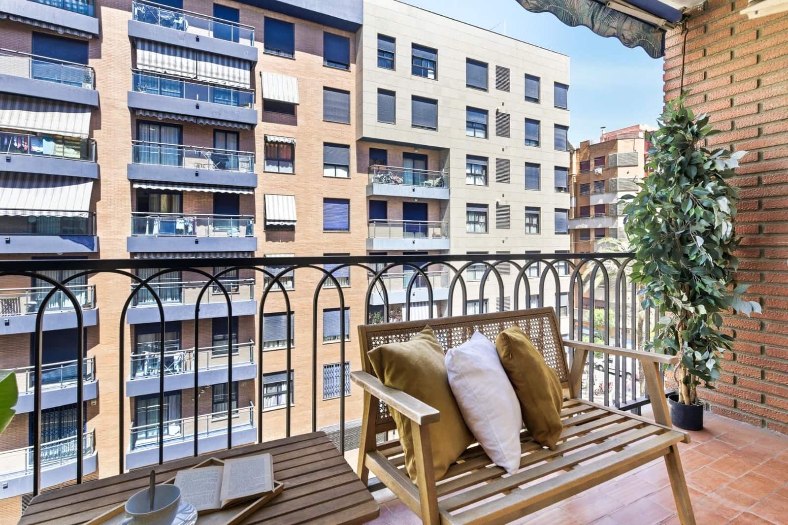 4 quarto Apartamento para venda em Mislata - 280 000 € (Ref: 9873721)