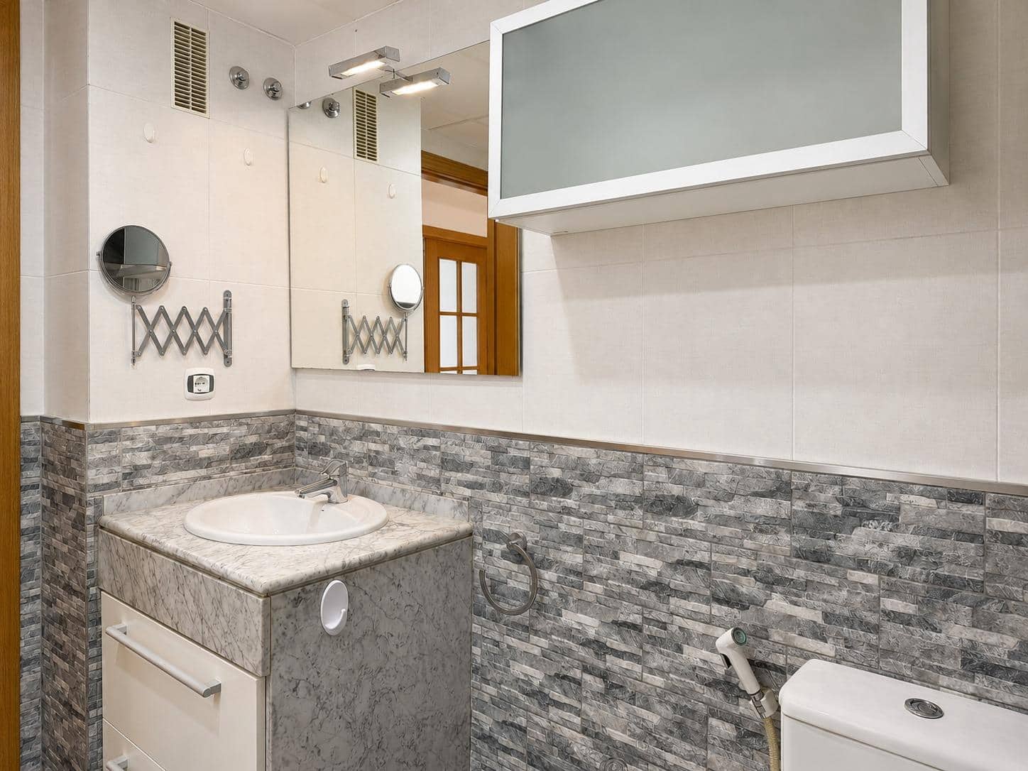 2 bedroom Flat for rent in Paterna with pool garage - € 1,350 (Ref: 9873722)