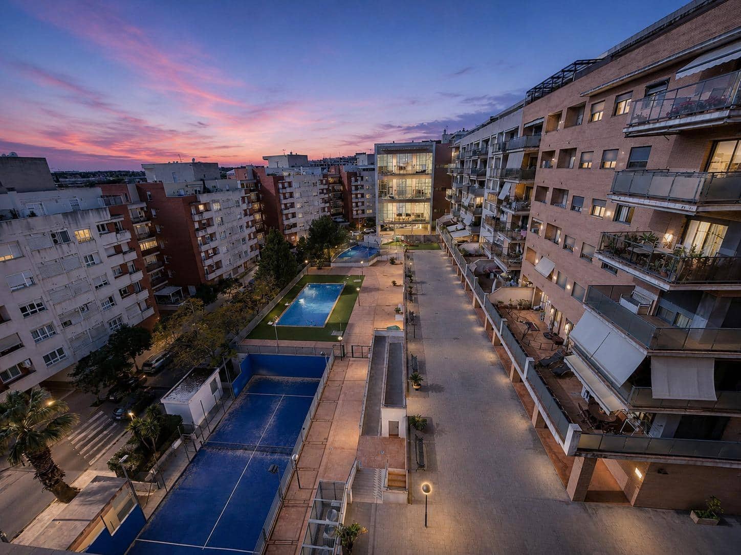 2 bedroom Flat for rent in Paterna with pool garage - € 1,350 (Ref: 9873722)