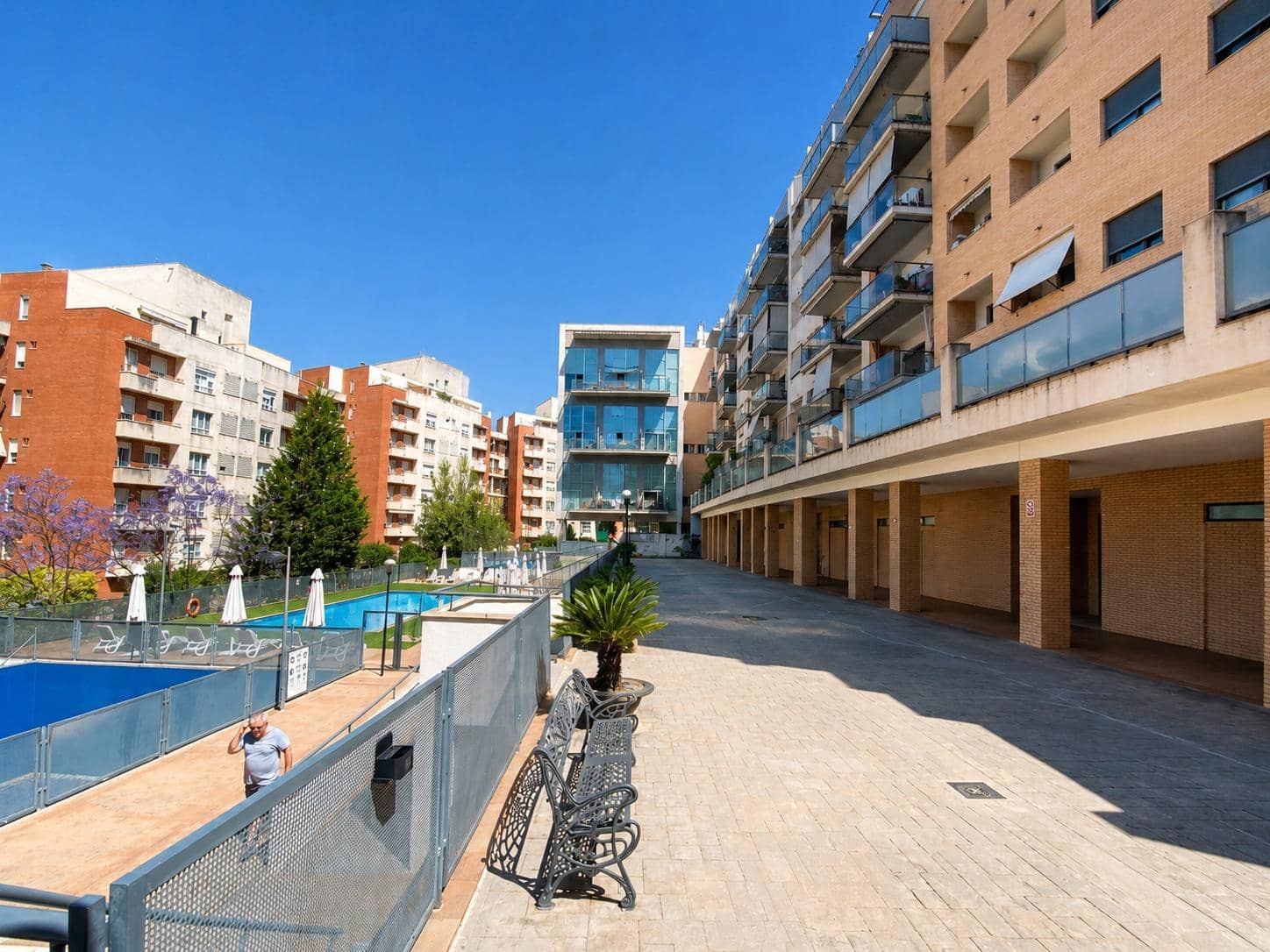 2 bedroom Flat for rent in Paterna with pool garage - € 1,350 (Ref: 9873722)