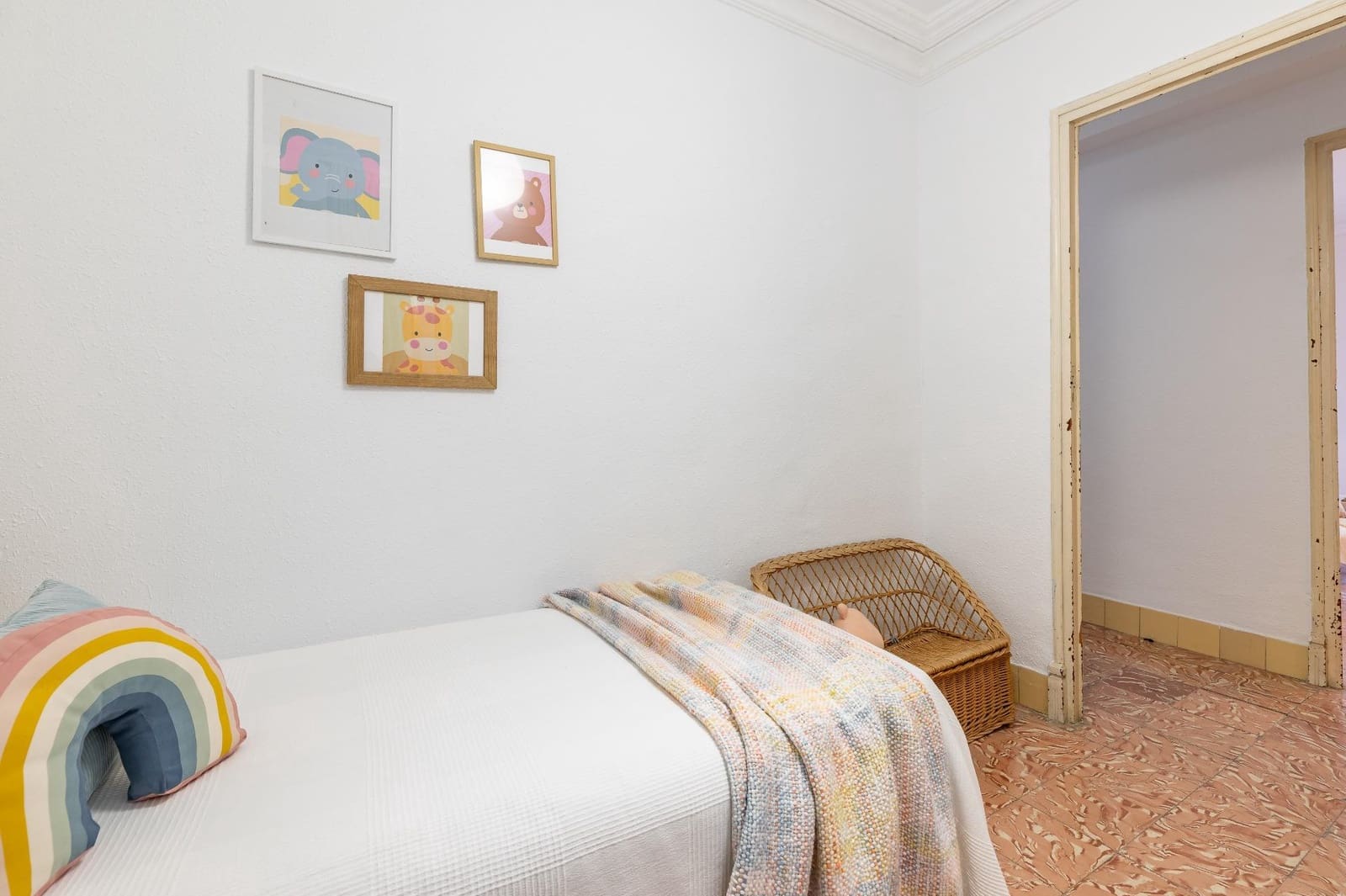 Piso de 4 habitaciones en Gandia en venta - 140.000 € (Ref: 9885076)