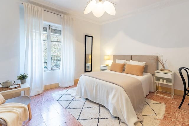 Piso de 4 habitaciones en Gandia en venta - 140.000 € (Ref: 9885076)