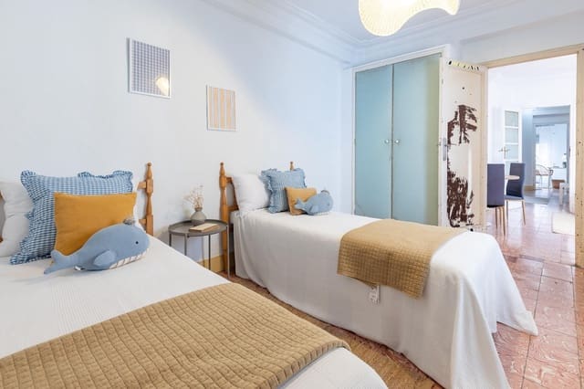 Piso de 4 habitaciones en Gandia en venta - 140.000 € (Ref: 9885076)