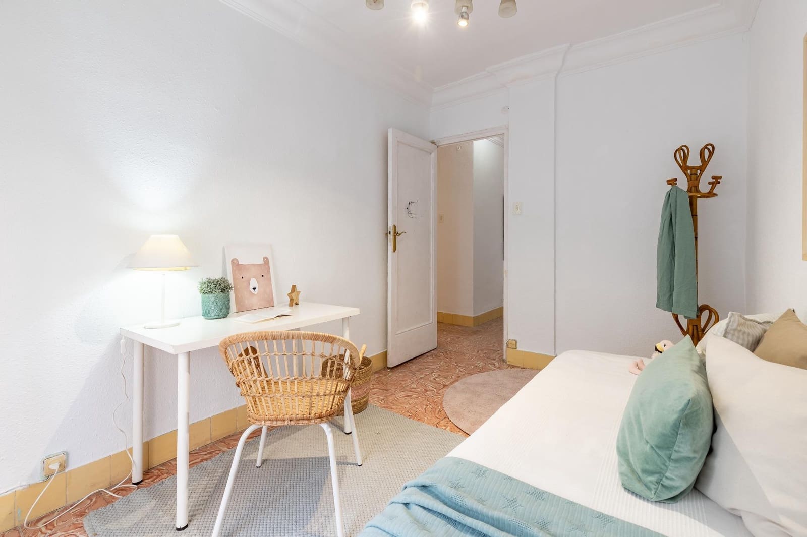 Piso de 4 habitaciones en Gandia en venta - 140.000 € (Ref: 9885076)