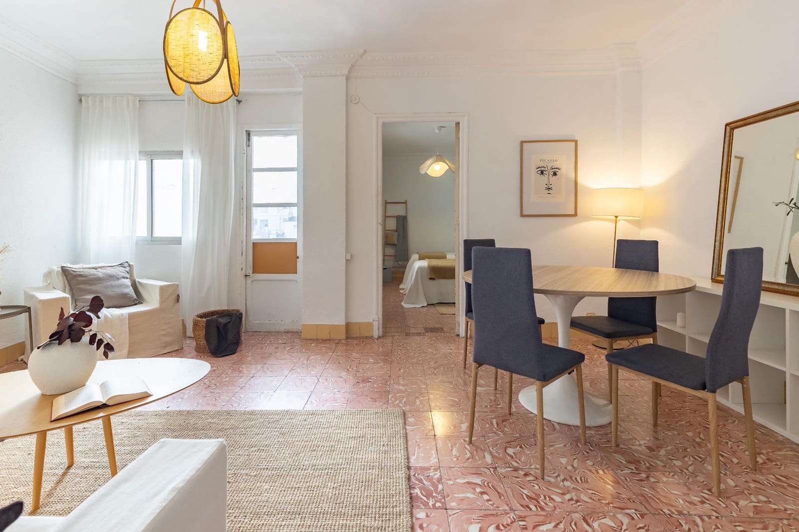 Piso de 4 habitaciones en Gandia en venta - 140.000 € (Ref: 9885076)