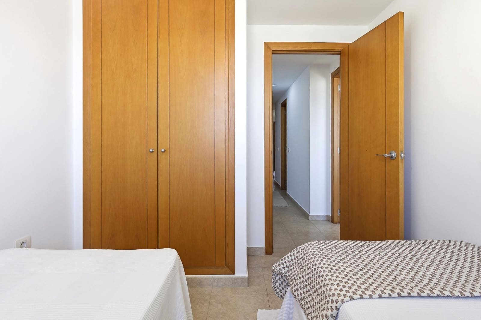3 slaapkamer Appartement te koop in La Pobla de Farnals met zwembad - € 240.000 (Ref: 9885077)