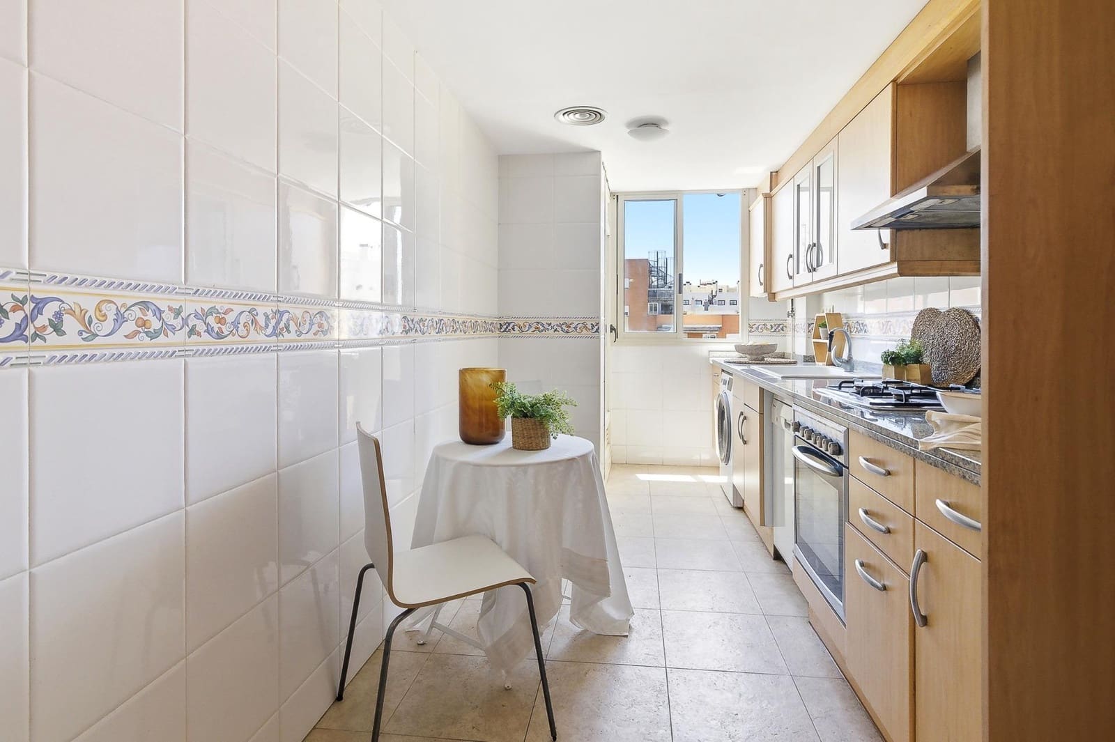3 slaapkamer Appartement te koop in La Pobla de Farnals met zwembad - € 240.000 (Ref: 9885077)