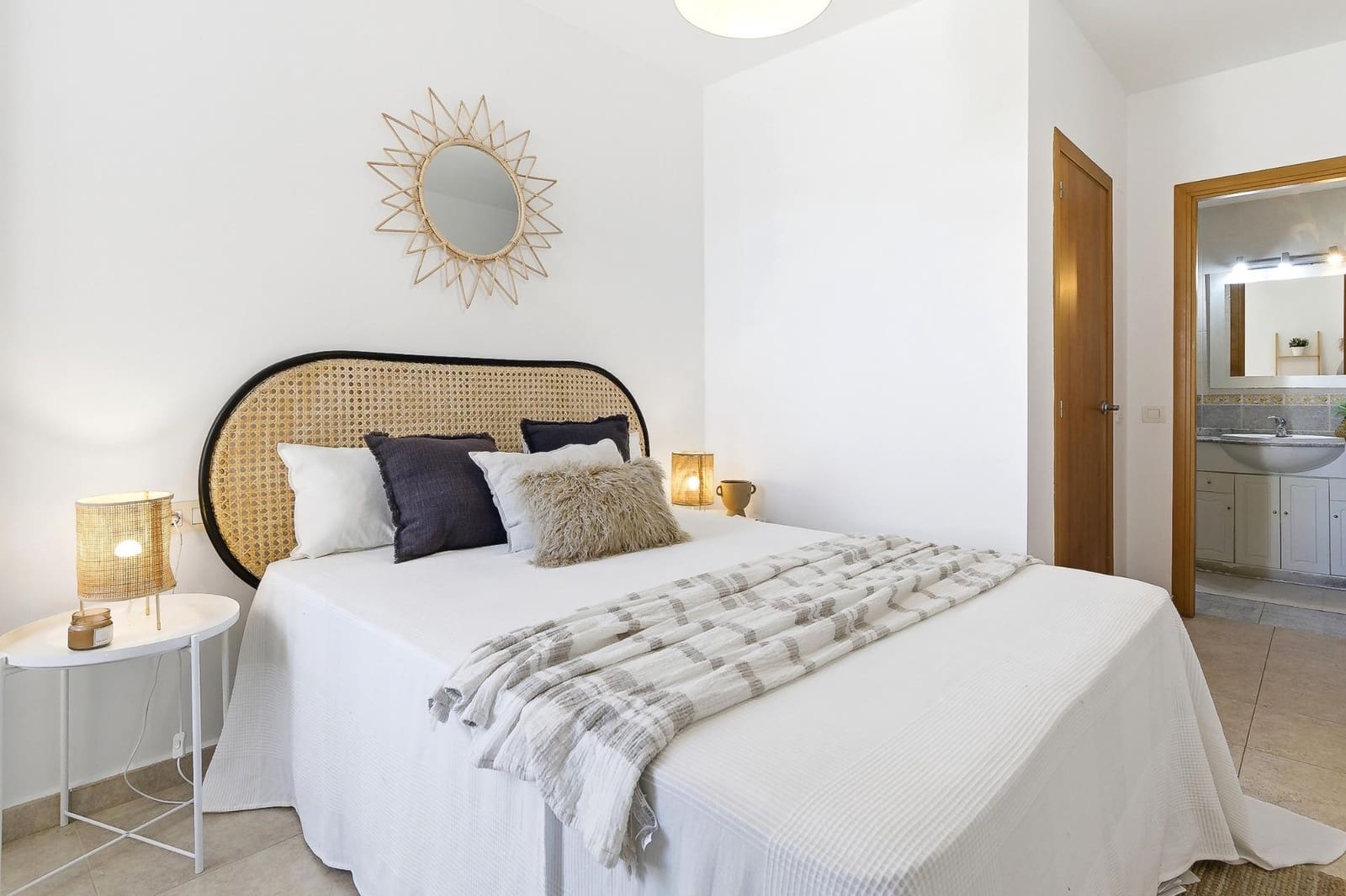 3 slaapkamer Appartement te koop in La Pobla de Farnals met zwembad - € 240.000 (Ref: 9885077)