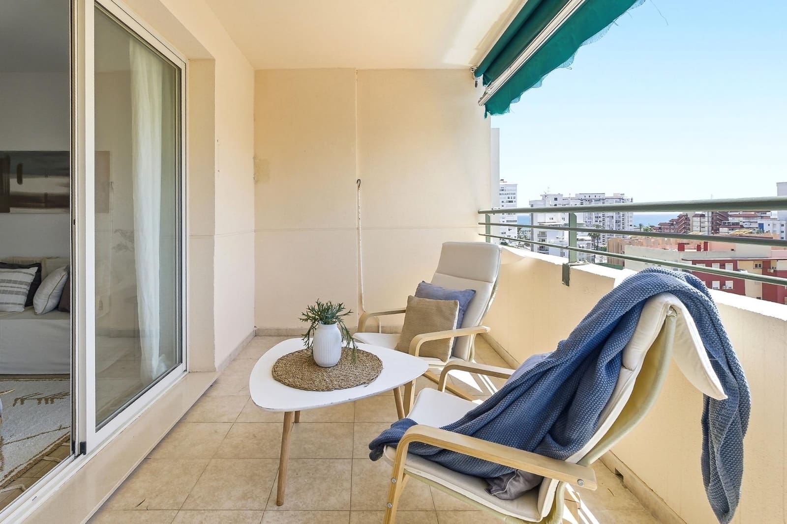3 slaapkamer Appartement te koop in La Pobla de Farnals met zwembad - € 240.000 (Ref: 9885077)