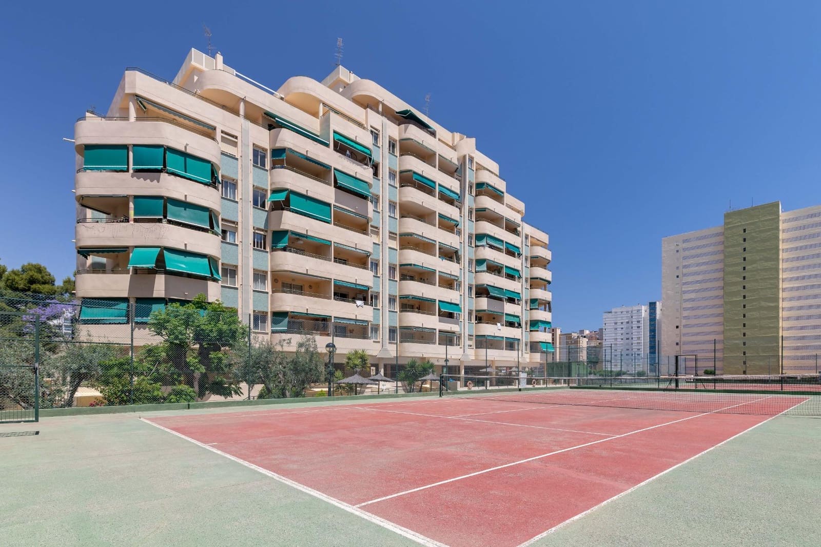 3 slaapkamer Appartement te koop in La Pobla de Farnals met zwembad - € 240.000 (Ref: 9885077)