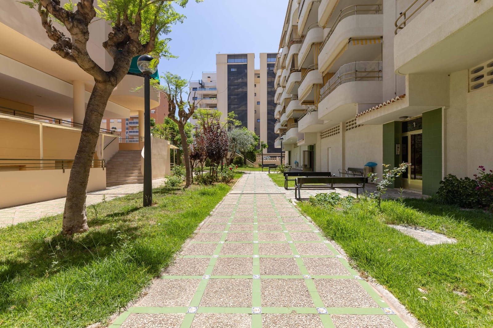 3 slaapkamer Appartement te koop in La Pobla de Farnals met zwembad - € 240.000 (Ref: 9885077)