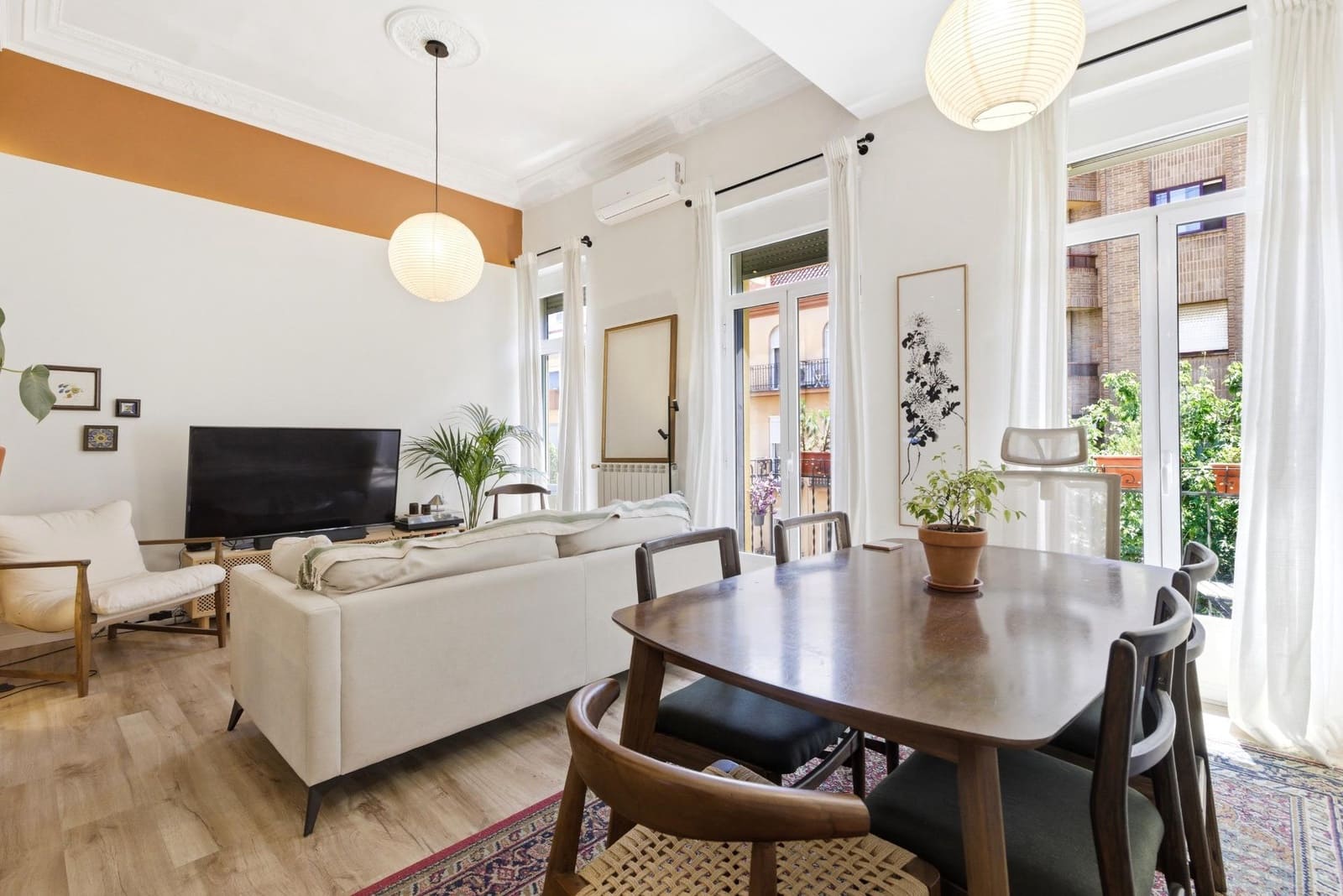2 soveværelse Lejlighed til salg i Valencia by - € 335.000 (Ref: 9899105)
