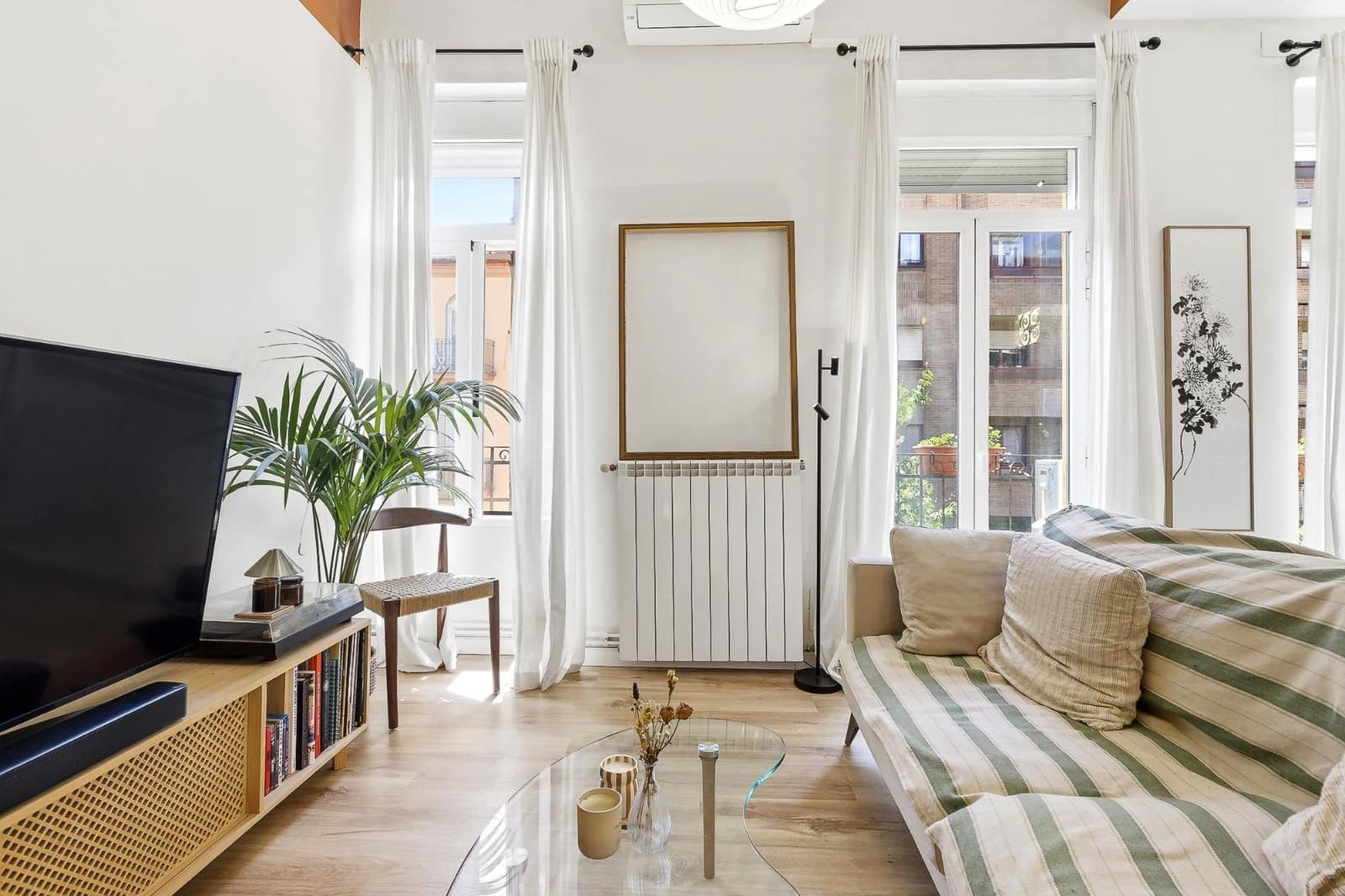 2 soveværelse Lejlighed til salg i Valencia by - € 335.000 (Ref: 9899105)
