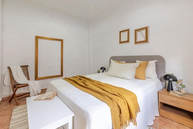 3 bedroom Apartment for sale in Alginet with garage - € 103,000 (Ref: 9899109)