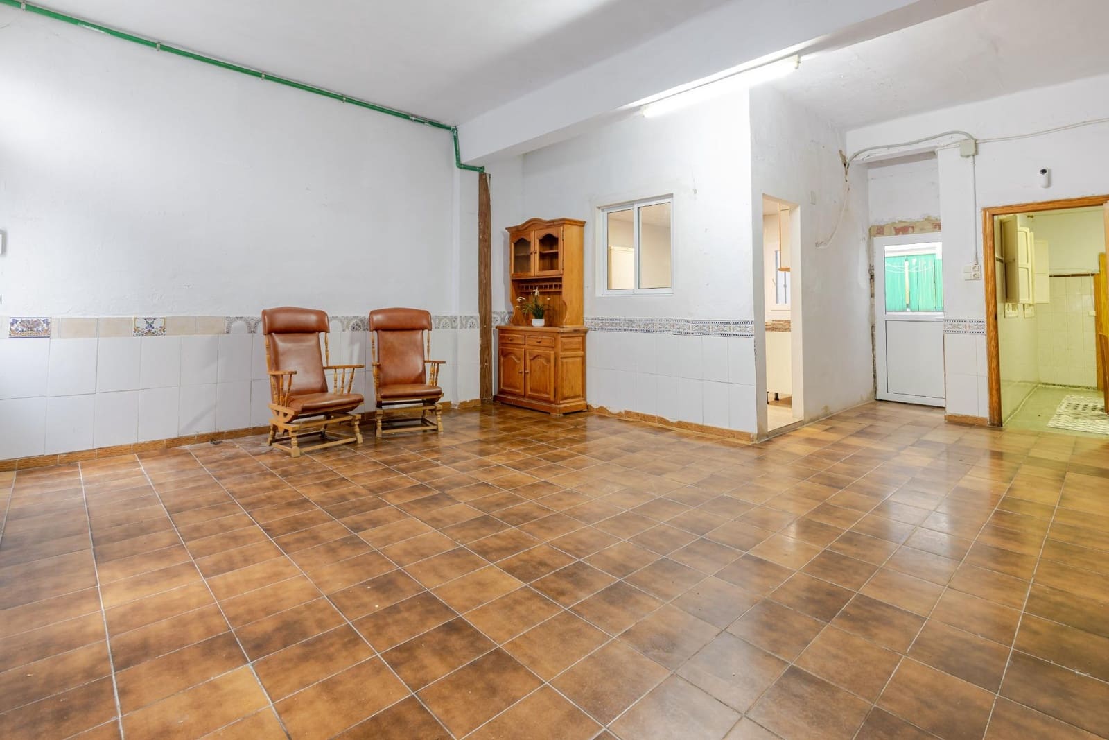 3 bedroom Apartment for sale in Alginet with garage - € 103,000 (Ref: 9899109)