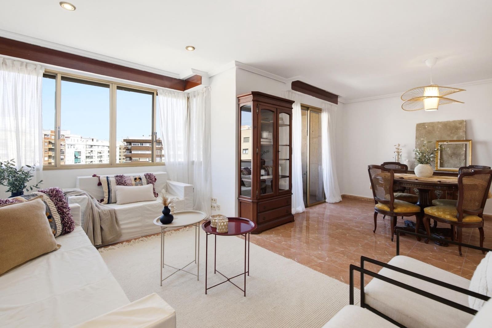 Piso de 3 habitaciones en València ciudad en venta con garaje - 430.000 € (Ref: 9916093)