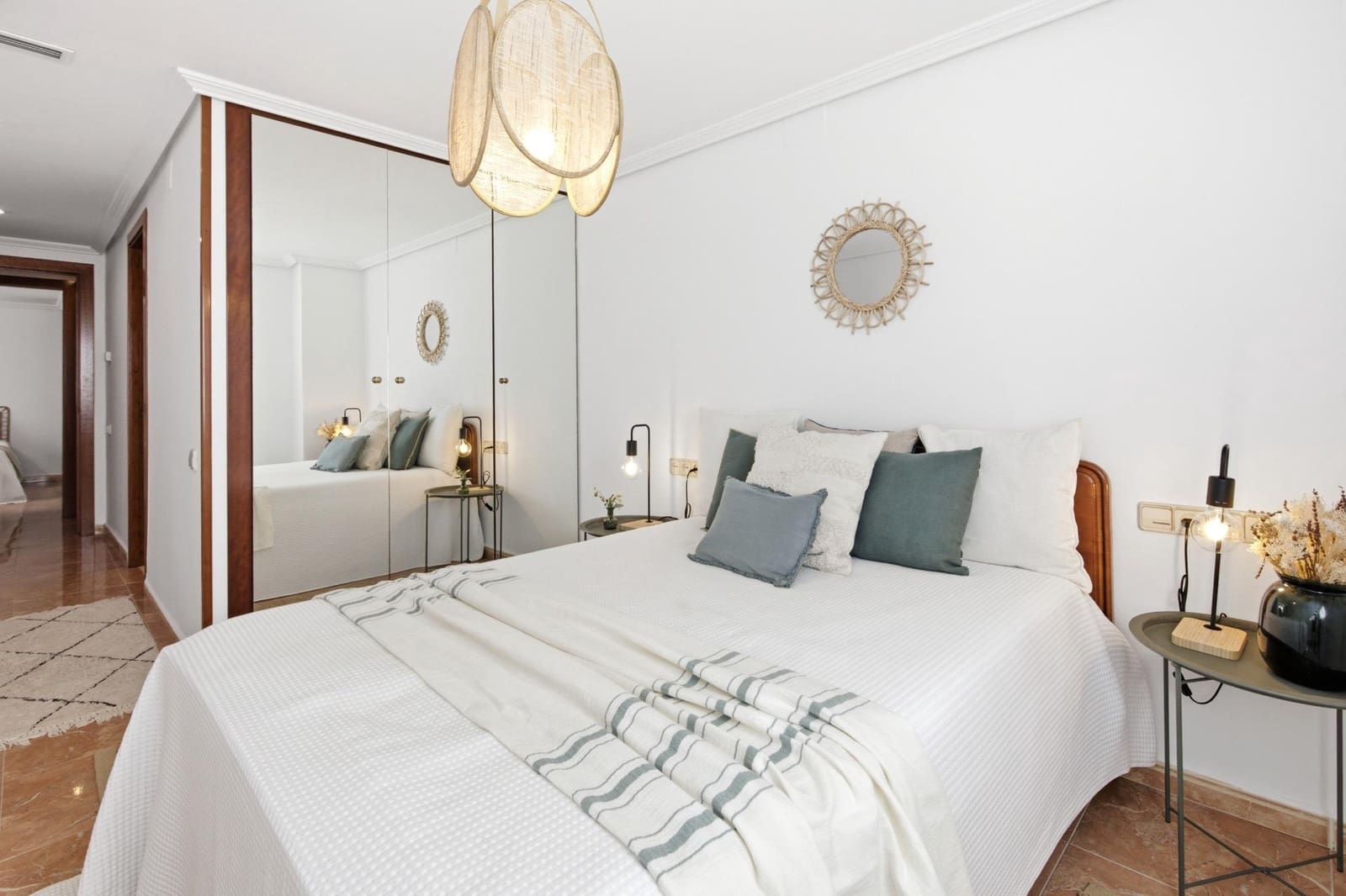 Piso de 3 habitaciones en València ciudad en venta con garaje - 430.000 € (Ref: 9916093)