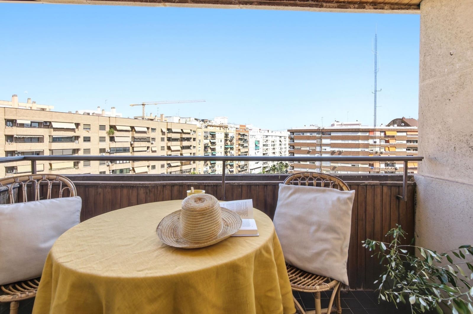 Piso de 3 habitaciones en València ciudad en venta con garaje - 430.000 € (Ref: 9916093)