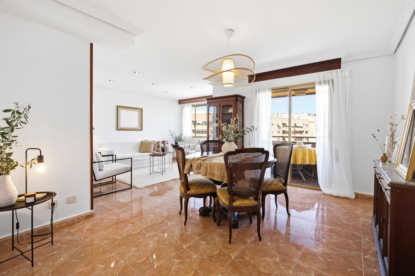 Piso de 3 habitaciones en València ciudad en venta con garaje - 430.000 € (Ref: 9916093)