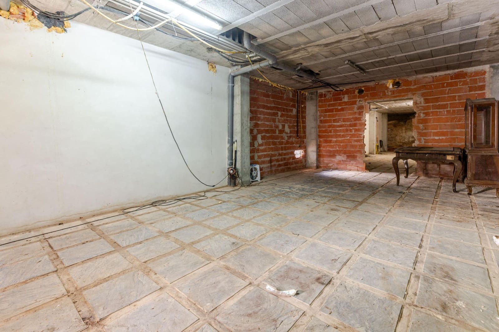 6 quarto Moradia para venda em Godella com piscina garagem - 1 275 000 € (Ref: 9916094)