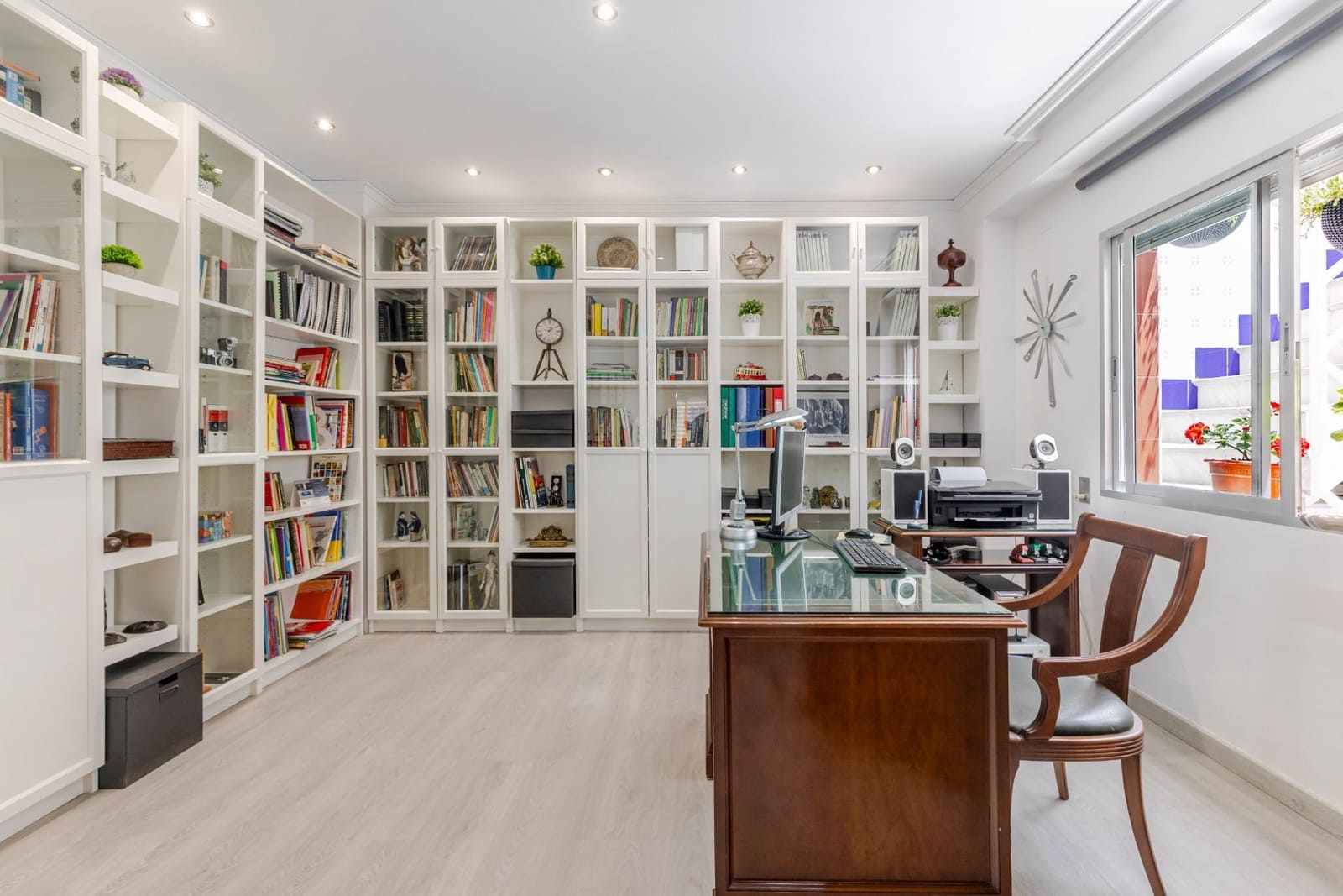 6 bedroom Terraced Villa for sale in Sagunto / Sagunt with garage - € 595,000 (Ref: 9922542)