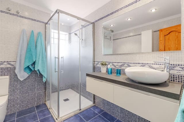 6 slaapkamer Rijtjeshuis te koop in Sagunto / Sagunt met garage - € 595.000 (Ref: 9922542)