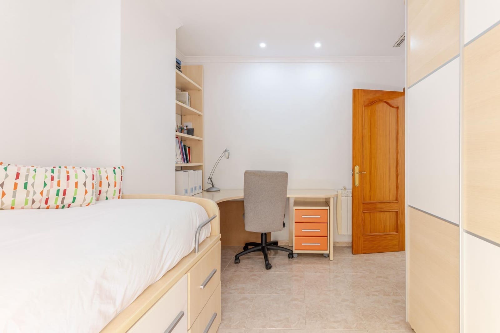 6 bedroom Terraced Villa for sale in Sagunto / Sagunt with garage - € 595,000 (Ref: 9922542)