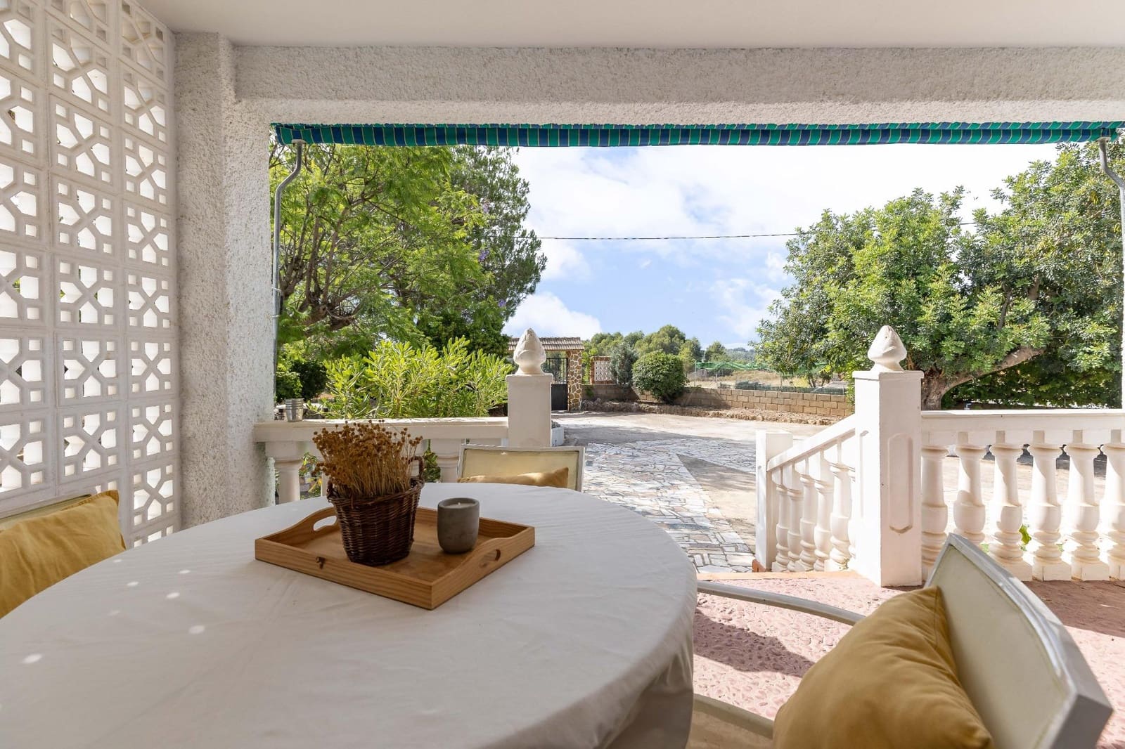 3 soverom Villa til salgs i Montroy med svømmebasseng garasje - € 180 000 (Ref: 9929590)