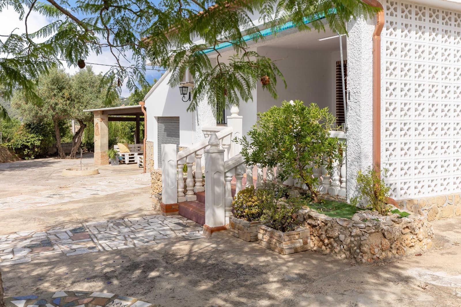 3 soverom Villa til salgs i Montroy med svømmebasseng garasje - € 180 000 (Ref: 9929590)