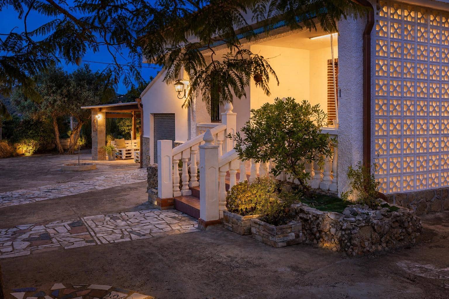 3 soverom Villa til salgs i Montroy med svømmebasseng garasje - € 180 000 (Ref: 9929590)