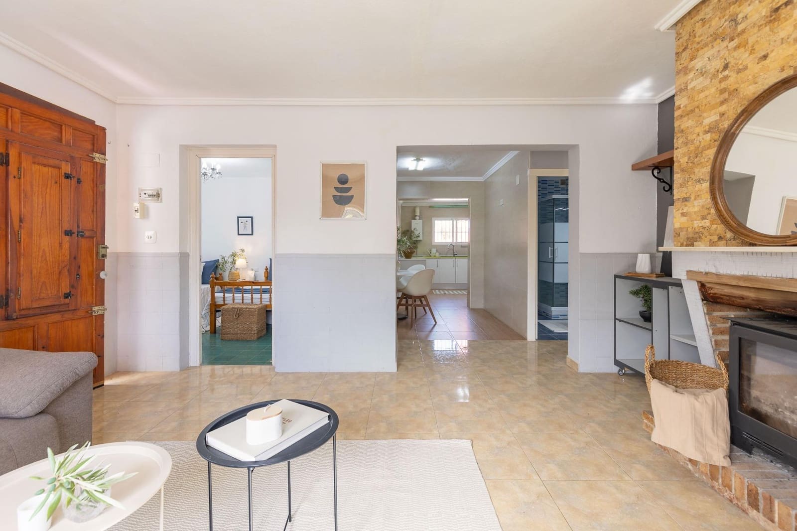 3 soverom Villa til salgs i Montroy med svømmebasseng garasje - € 180 000 (Ref: 9929590)