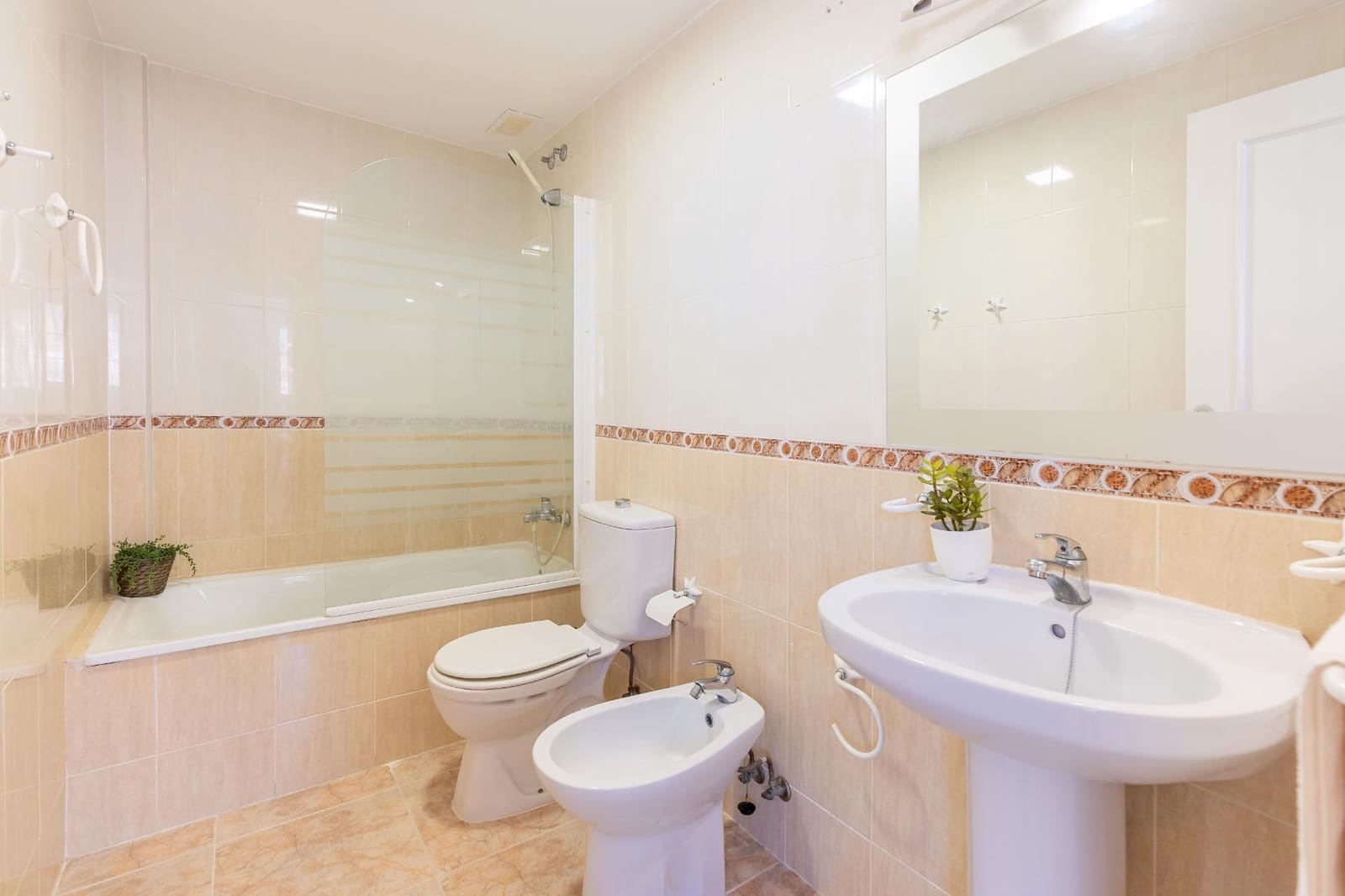 4 Zimmer Reihenhaus zu verkaufen in Cullera mit Pool Garage - 360.000 € (Ref: 9942746)