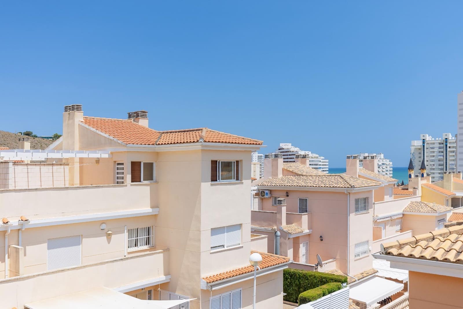 4 Zimmer Reihenhaus zu verkaufen in Cullera mit Pool Garage - 360.000 € (Ref: 9942746)