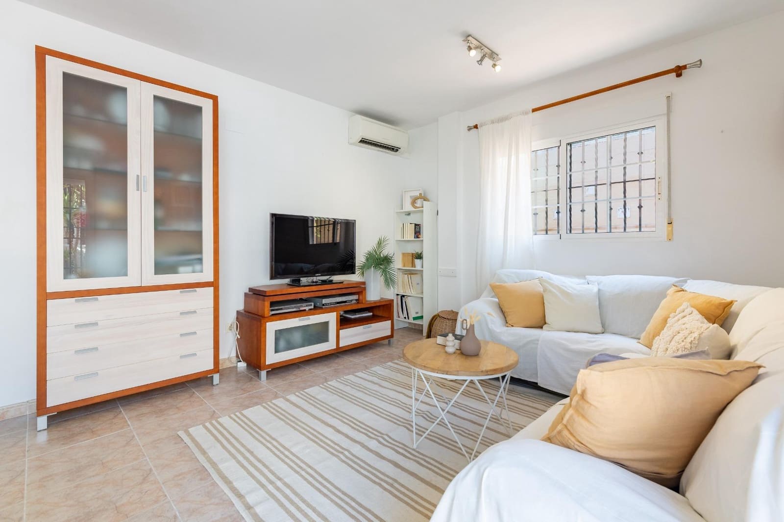 4 Zimmer Reihenhaus zu verkaufen in Cullera mit Pool Garage - 360.000 € (Ref: 9942746)