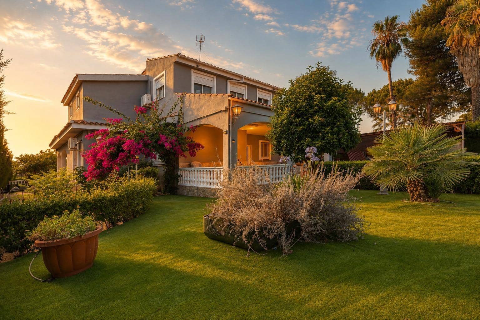 6 soveværelse Villa til salg i Montserrat med swimmingpool - € 590.000 (Ref: 9942749)