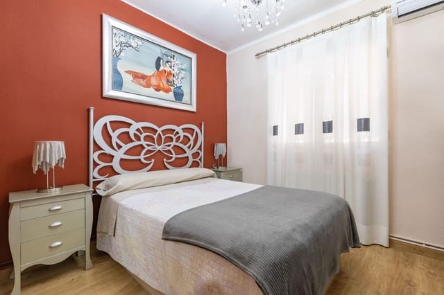 6 soveværelse Villa til salg i Montserrat med swimmingpool - € 590.000 (Ref: 9942749)