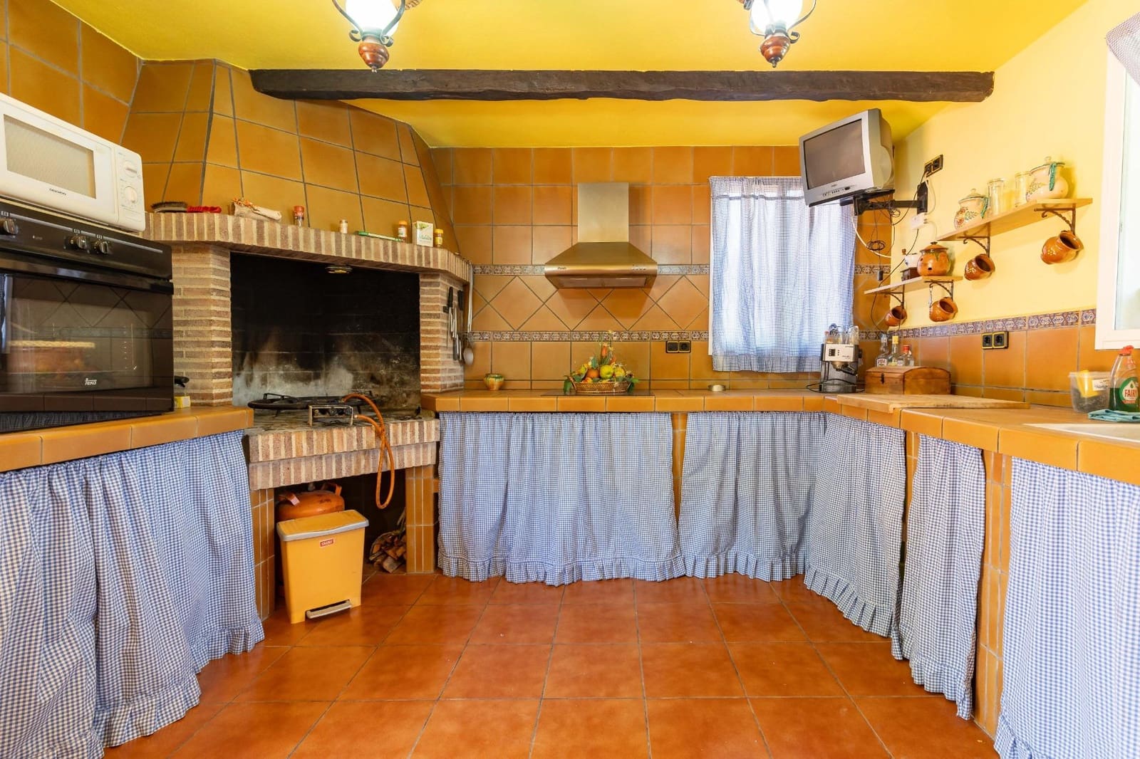 6 soveværelse Villa til salg i Montserrat med swimmingpool - € 590.000 (Ref: 9942749)